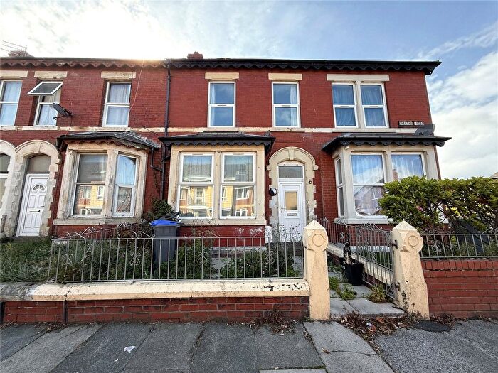 3 Bedroom Terraced House For Sale In Grantham Road, Blackpool, Lancashire, FY1