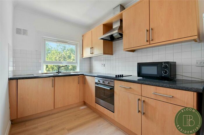 2 Bedroom Apartment To Rent In Lichfield Road, Cricklewood, London, NW2