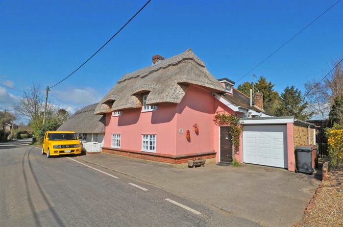 3 Bedroom Cottage For Sale In School Lane, Great Leighs, Chelmsford, CM3