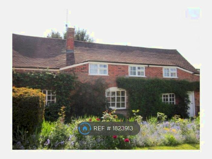 2 Bedroom Flat To Rent In Sutton Bonington, Sutton Bonington, LE12