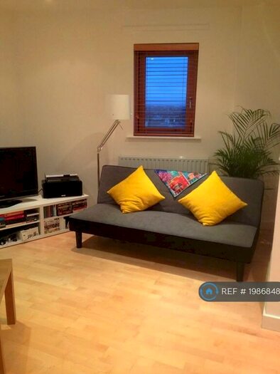 1 Bedroom Flat To Rent In Clarendon Road, London, N8