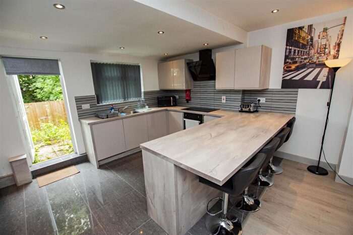 4 Bedroom House To Rent In Quinton Road, Birmingham, West Midlands, B17