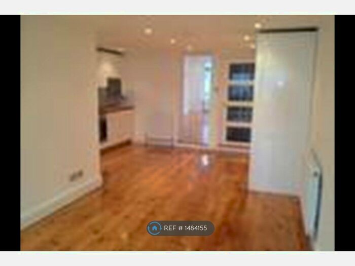 6 Bedroom Detached House To Rent In Choumert Rd, Peckham, SE15