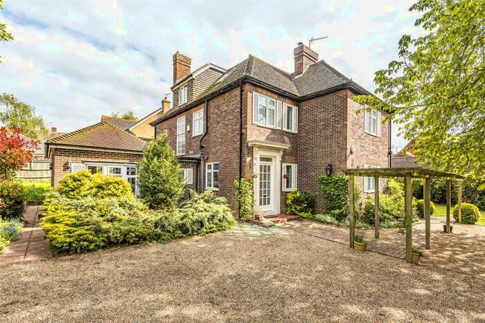 5 Bedroom Detached House To Rent In Horton Road, Horton Kirby, Dartford, DA4