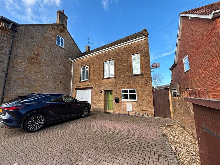 3 Bedroom Semi-detached House To Rent In West Street, Stoke-Sub-Hamdon, TA14