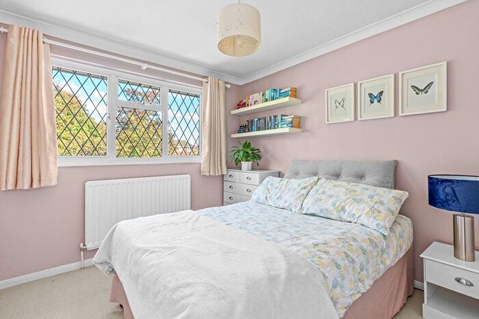 4 Bedroom Detached House For Sale In Selwood Way, Downley, HP13
