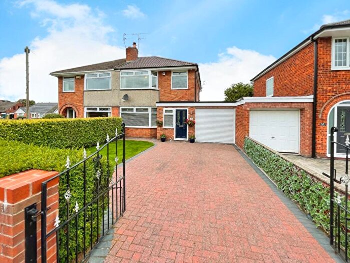 3 Bedroom Semi-Detached House For Sale In Seacombe Drive, Great Sutton, Ellesmere Port, CH66