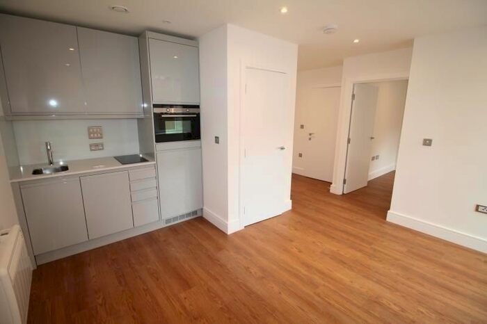 1 Bedroom Flat To Rent In Loam House, 77 London Road, Romford RM7