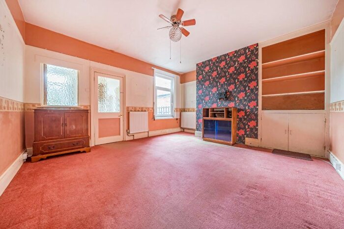 7 Bedroom Semi-Detached House For Sale In St. Helens Parade, Southsea, PO4