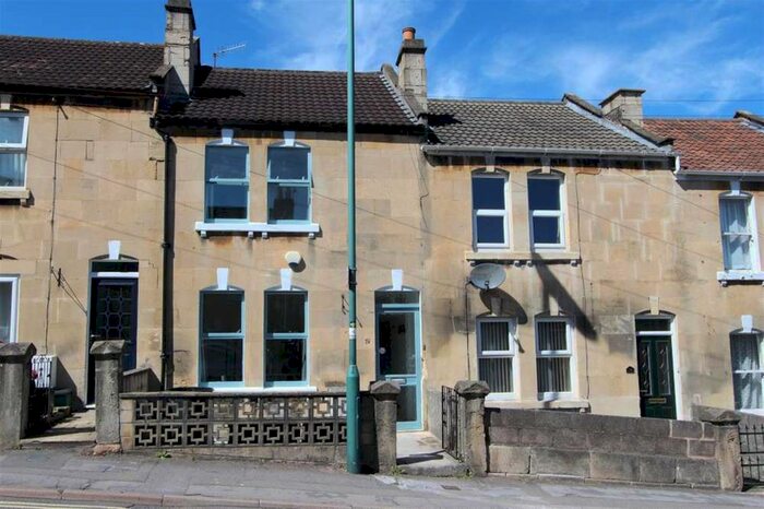 4 Bedroom Property To Rent In Herbert Road, Oldfield Park, Bath, BA2