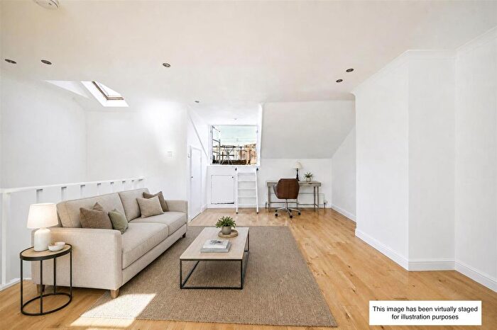 2 Bedroom Flat For Sale In Gloucester Terrace, London., W2