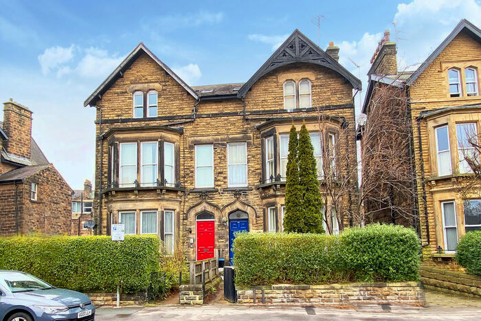 1 Bedroom Apartment To Rent In East Parade, Harrogate, HG1