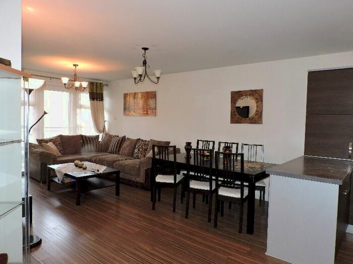 2 Bedroom Flat To Rent In Hammerman Drive, Hilton, Aberdeen, AB24