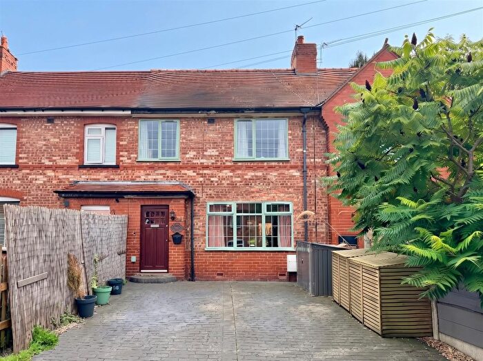 3 Bedroom Terraced House For Sale In Hillcroft Road, Altrincham, WA14