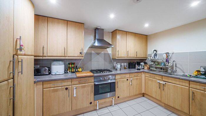 2 Bedroom Flat For Sale In Cottington Street, London, SE11