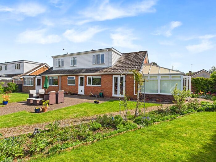 3 Bedroom Detached Bungalow For Sale In Sandfield Road, Downham Market, PE38