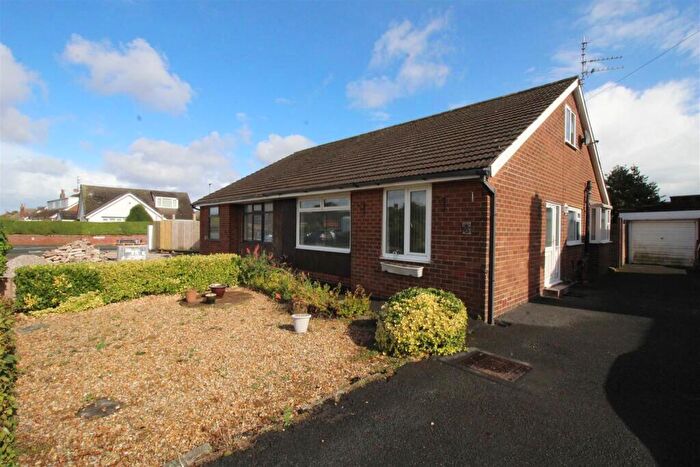 3 Bedroom Bungalow For Sale In Crosland Road North, Lytham St. Annes, Lancashire, FY8