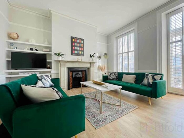 2 Bedroom Flat To Rent In Old Steine, Brighton, BN1