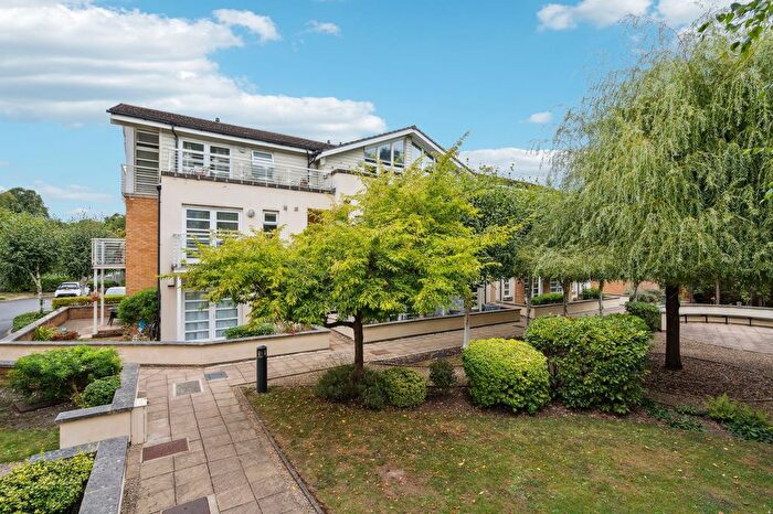 1 Bedroom Flat For Sale In The Quadrant, Rickmansworth, WD3