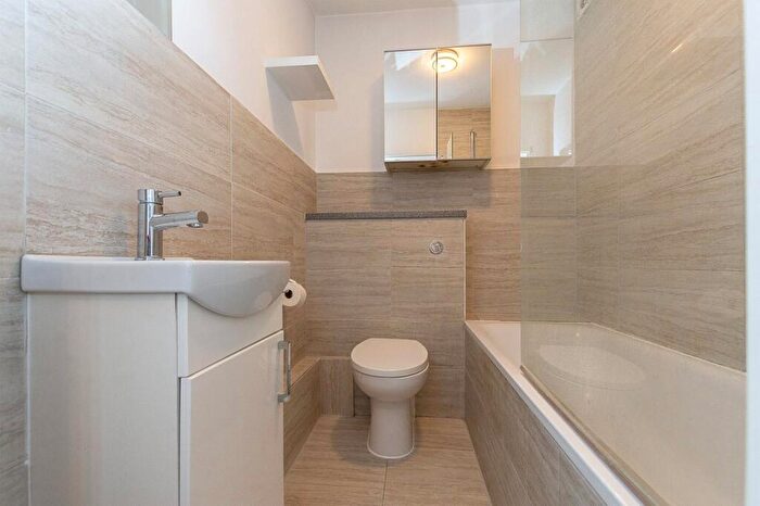 1 Bedroom Maisonette To Rent In Ardrossan Gardens, Worcester Park, Surrey, KT4