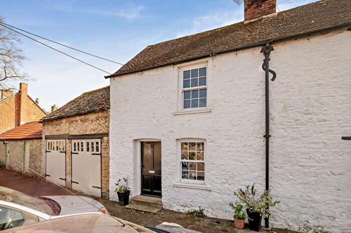 2 Bedroom Terraced House For Sale In Sherborne Street, Lechlade, Gloucestershire, GL7