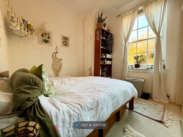 1 Bedroom Flat To Rent In Elderwood Place, London, SE27