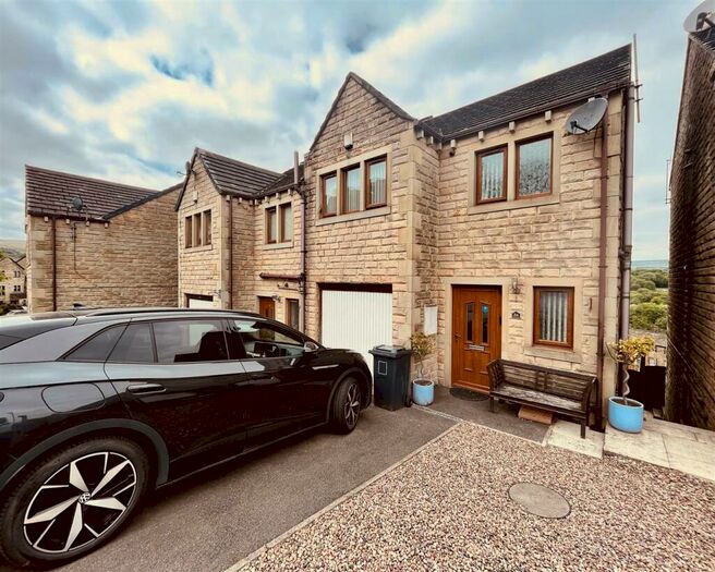 3 Bedroom Semi-Detached House For Sale In Deer Hill Drive, Marsden, Huddersfield, HD7