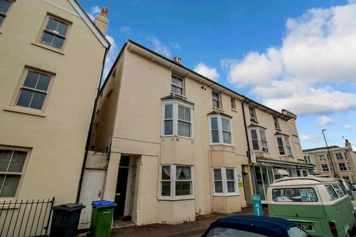 1 Bedroom Flat To Rent In Goodwood Place West Street, Bognor Regis, West Sussex, PO21