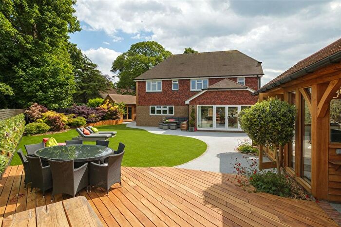 4 Bedroom Detached House For Sale In Blacksmiths Court, Bredhurst, ME7