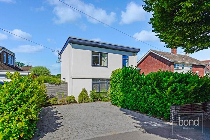 4 Bedroom Detached House For Sale In Chignal Road, Chelmsford, CM1