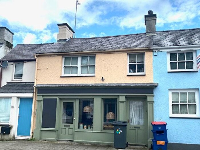 Studio To Rent In High Street, Menai Bridge, LL59