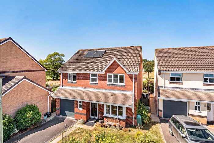 4 Bedroom Detached House For Sale In Kings Meadow Drive, Winkleigh, EX19