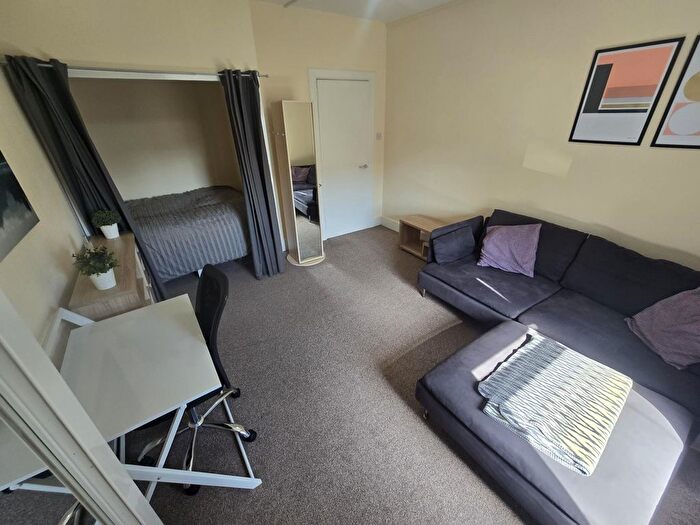 Studio To Rent In Holburn Street, Aberdeen, AB10