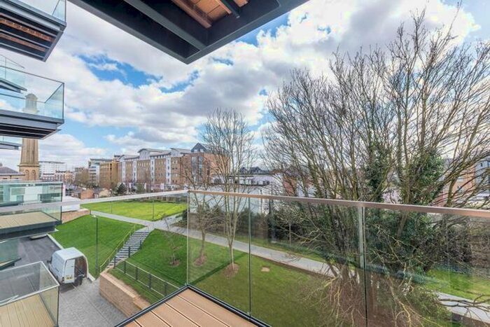 2 Bedroom Flat To Rent In Heritage Place, Brentford, TW8