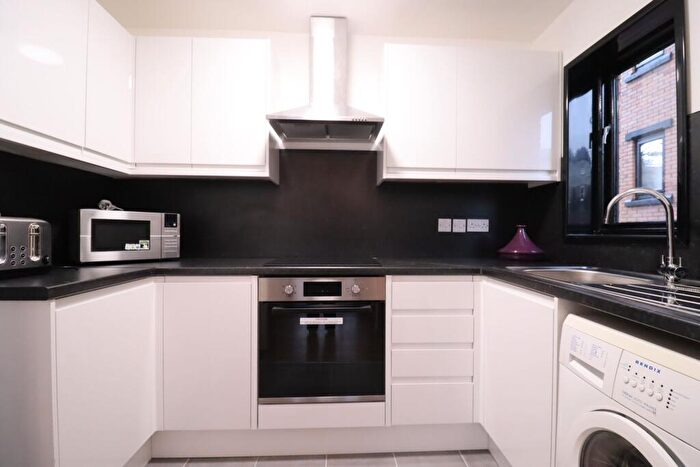 1 Bedroom Flat To Rent In Richmond Court, St. Peters Street, Cardiff, CF24