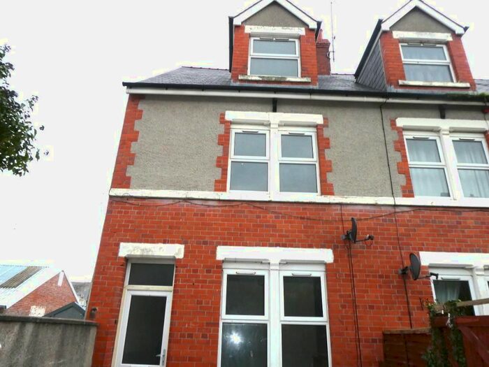 4 Bedroom End Of Terrace House To Rent In Avon Terrace, Colwyn Bay LL29