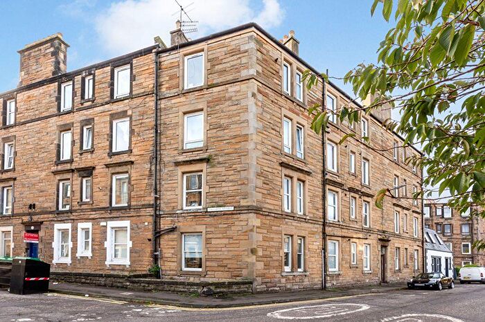 1 Bedroom Flat For Sale In / Dalgety Road, Meadowbank, Edinburgh, EH7