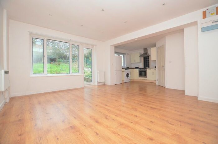 1 Bedroom Flat To Rent In Longton Avenue, London, SE26