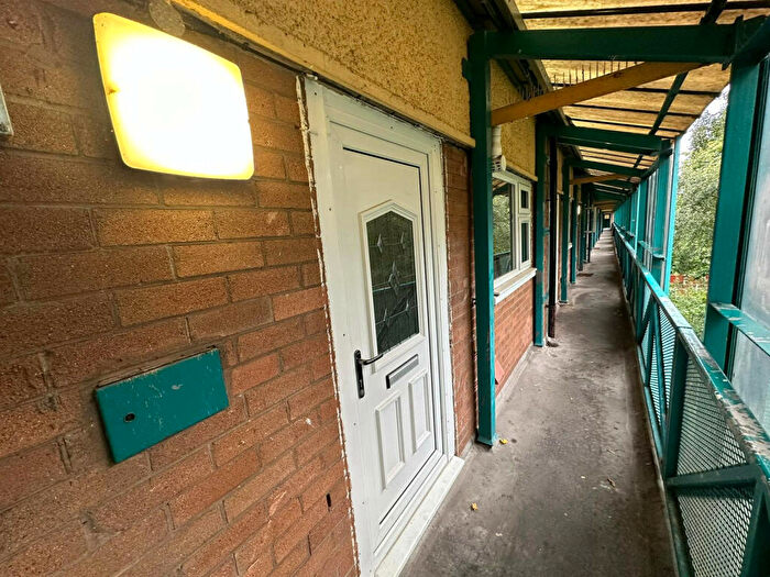 2 Bedroom Maisonette To Rent In City Road, Manchester, M15