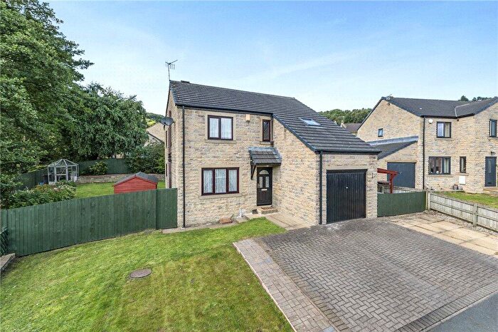 5 Bedroom Detached House For Sale In Millbeck Drive, Harden, Bingley, West Yorkshire, BD16