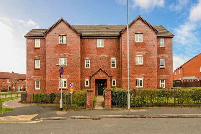 1 Bedroom Flat To Rent In Burwaye Close, Darwin Park, Lichfield, WS13
