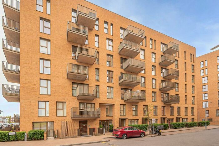 2 Bedroom Flat For Sale In Moorhen Drive, Hendon, London, NW9