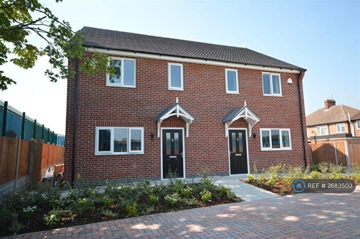 3 Bedroom Semi Detached House To Rent In Berkshire Road, Leicester, LE2