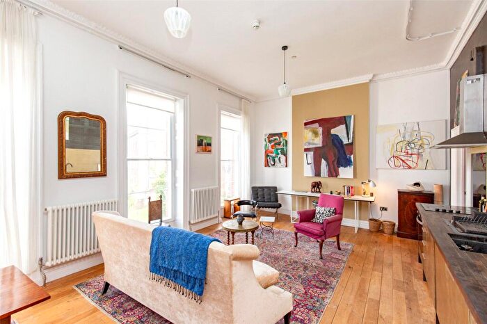 1 Bedroom Apartment For Sale In Berkeley Crescent, Clifton, Bristol, BS8