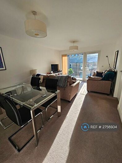 2 Bedroom Flat To Rent In Brunswick Road, Edinburgh, EH7
