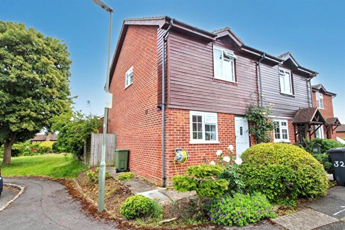 2 Bedroom Property To Rent In Greenhill Gardens, Guildford, GU4