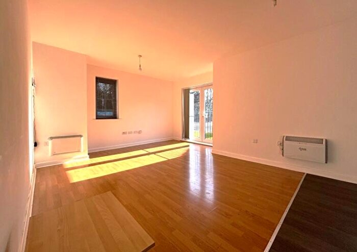 2 Bedroom Apartment To Rent In Hazelbottom Road Manchester, M8