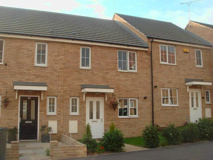 3 Bedroom Terraced House To Rent In Turnham Drive, Leighton Buzzard, LU7