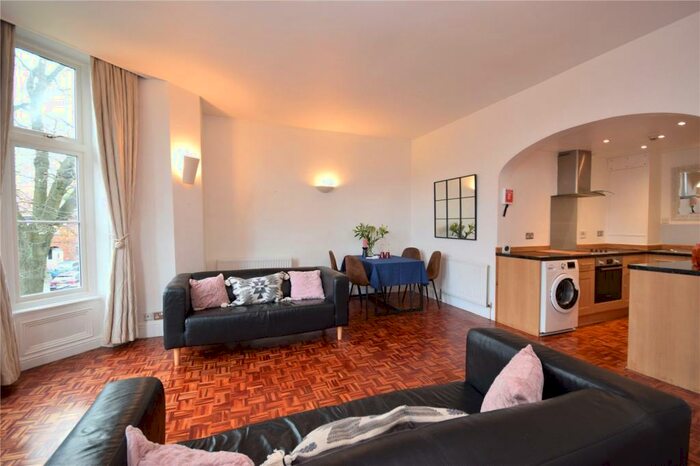 2 Bedroom Apartment To Rent In Oakfield House, Kirkstall Lane, Leeds, LS5