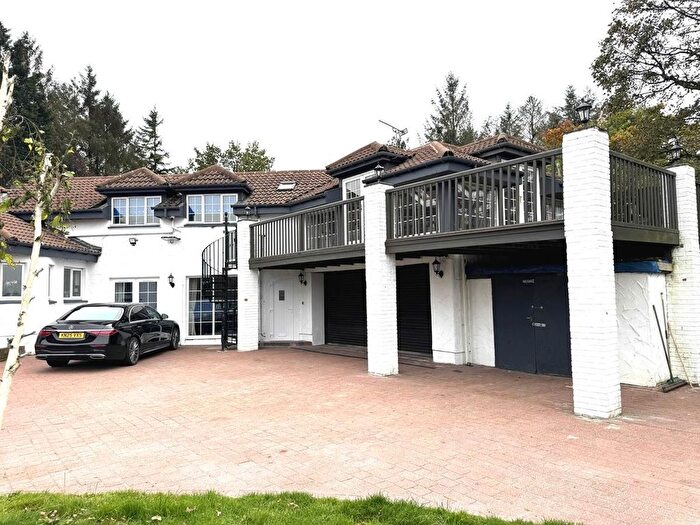 3 Bedroom Semi Detached House To Rent In Mearns Road, Newton Mearns, Glasgow, G77